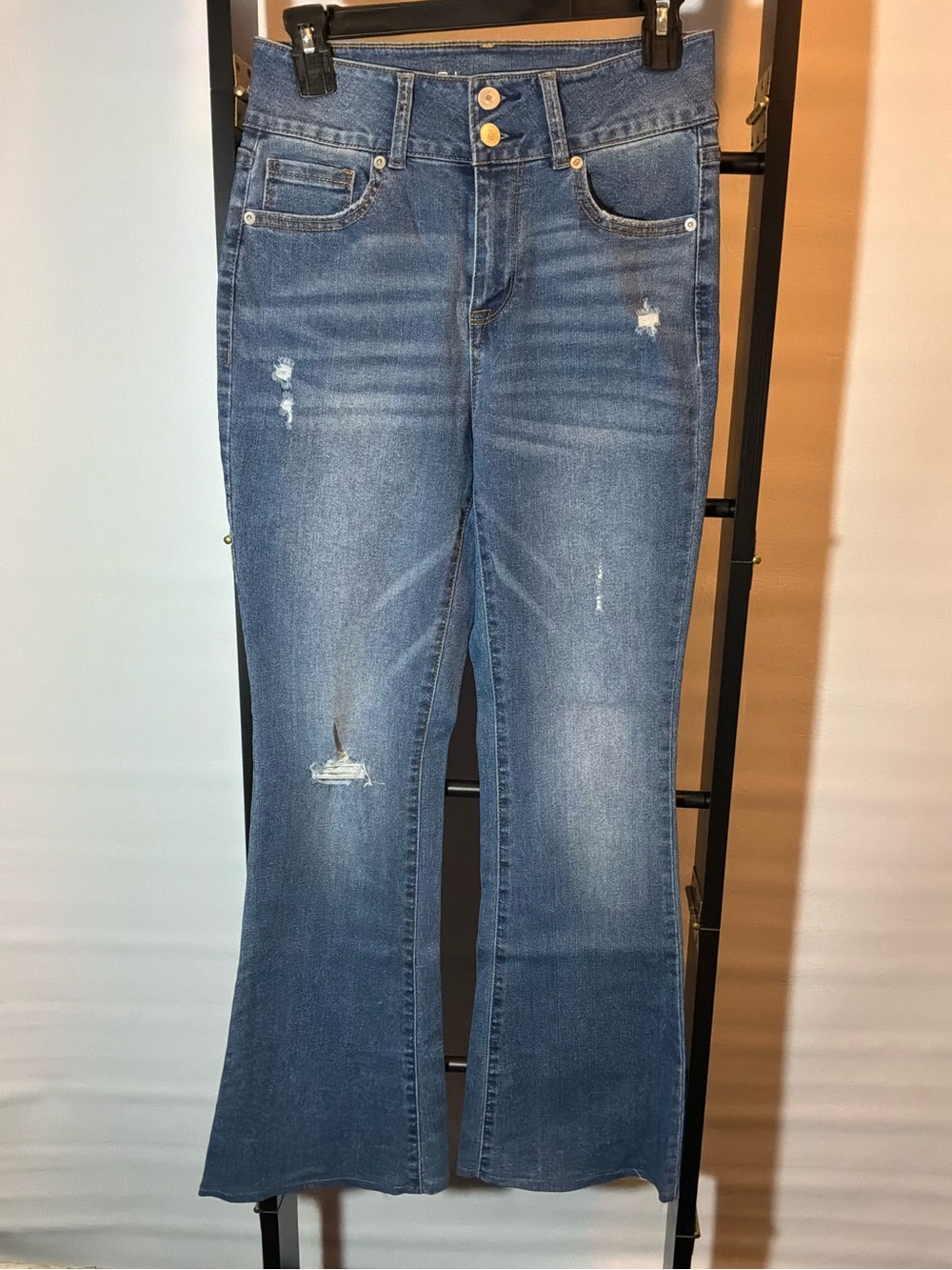 🌙✨ No Boundaries Women's Blue Distressed Flare Jeans